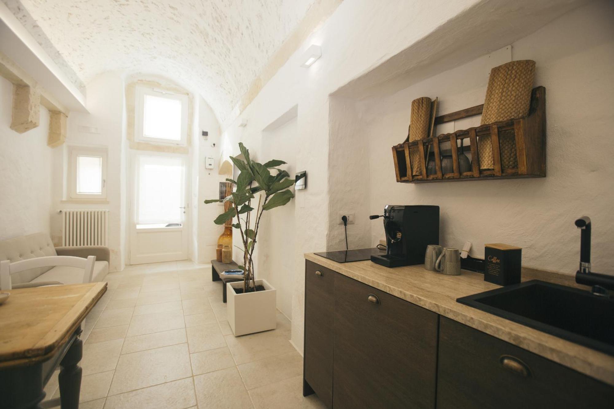Mediterranee Suite เลชเช ภายนอก รูปภาพ